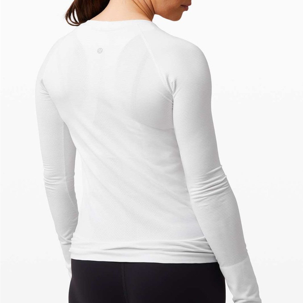 Lululemon Swiftly Tech Long Sleeve 2.0 size 6